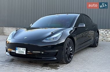 Седан Tesla Model 3 2022 в Тернополе