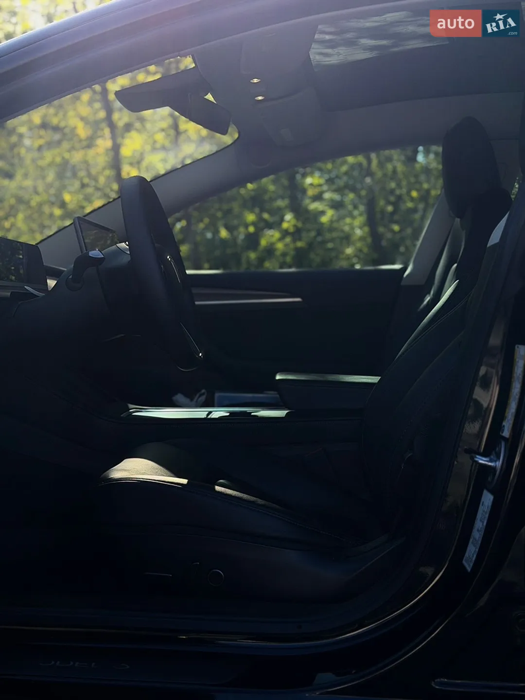 2022 Tesla Model 3 - мініатюра 18