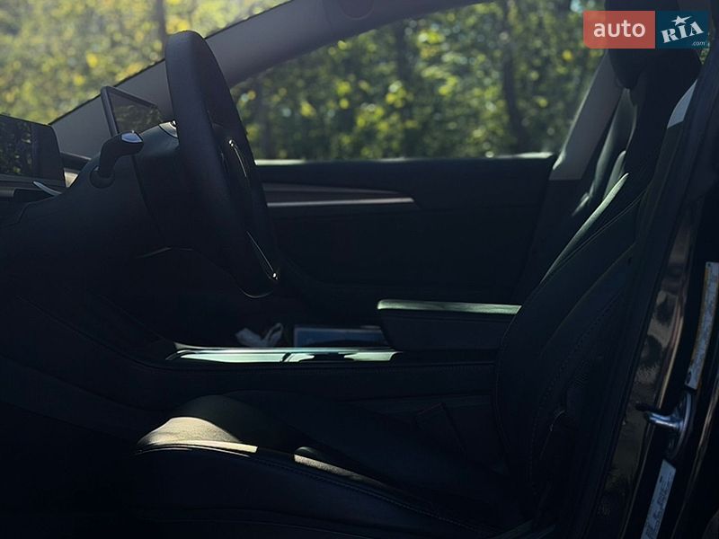 Седан Tesla Model 3 2022 в Тернополі
