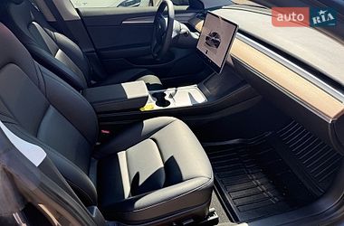 Седан Tesla Model 3 2022 в Киеве