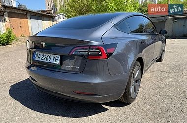 Седан Tesla Model 3 2022 в Киеве