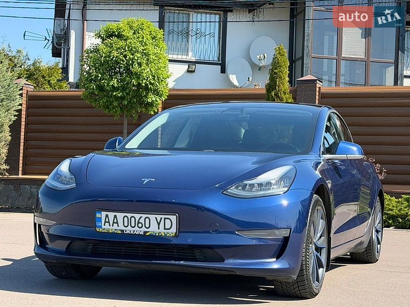 Седан Tesla Model 3 2017 в Борисполе