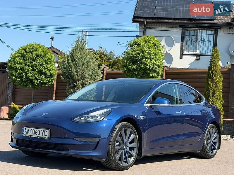 Седан Tesla Model 3 2017 в Борисполе