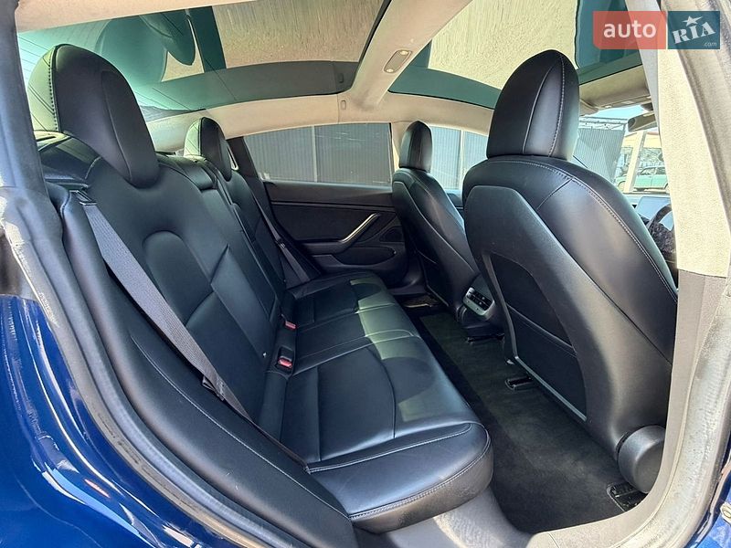 Седан Tesla Model 3 2017 в Борисполе