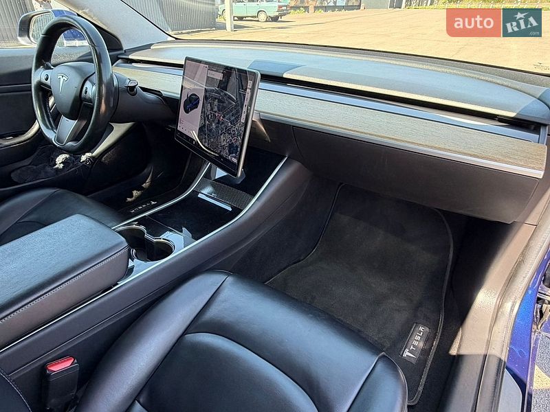 Седан Tesla Model 3 2017 в Борисполе