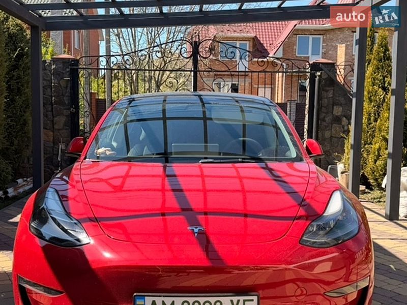 Tesla Model 3 2022