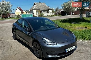 Седан Tesla Model 3 2020 в Киеве