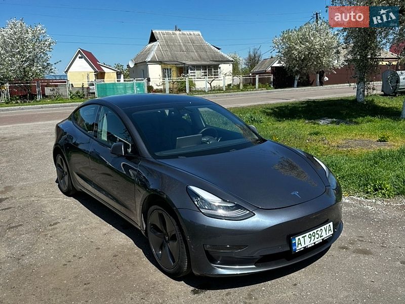 Седан Tesla Model 3 2020 в Киеве