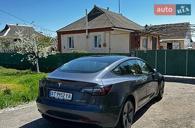 Седан Tesla Model 3 2020 в Киеве