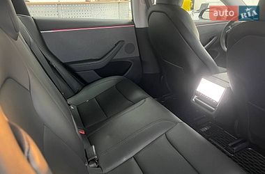 Седан Tesla Model 3 2024 в Киеве