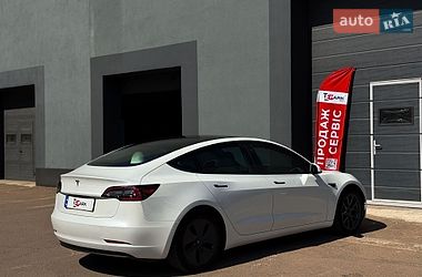 Седан Tesla Model 3 2020 в Києві