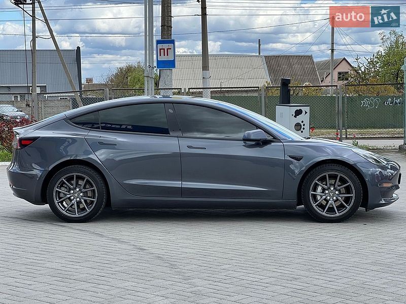 Седан Tesla Model 3 2020 в Запорожье