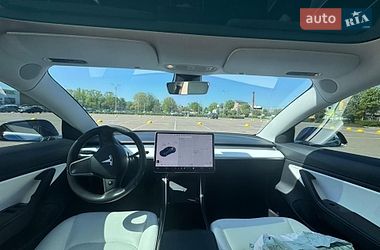 Седан Tesla Model 3 2020 в Житомире