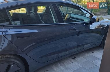 Седан Tesla Model 3 2024 в Дніпрі