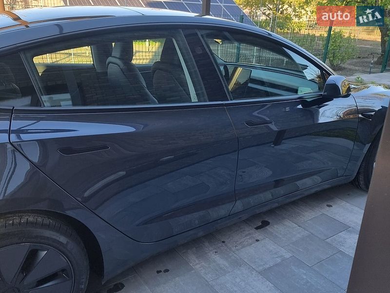 Седан Tesla Model 3 2024 в Дніпрі