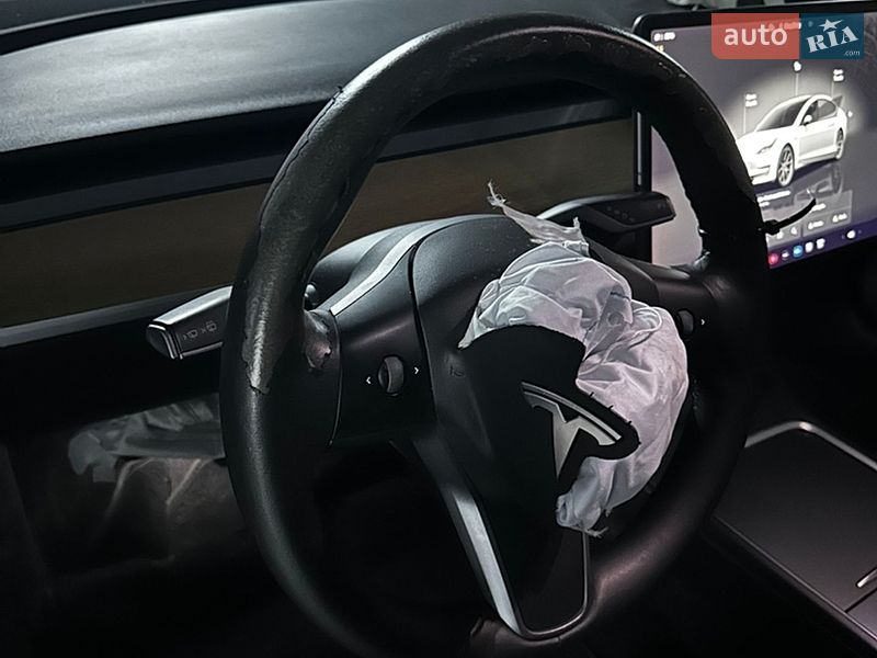 Седан Tesla Model 3 2022 в Дніпрі