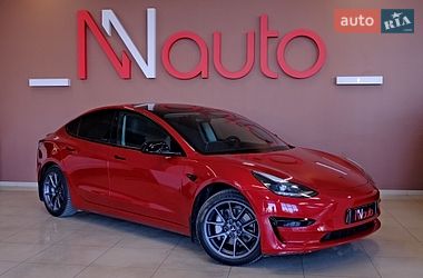 Седан Tesla Model 3 2021 в Одесі