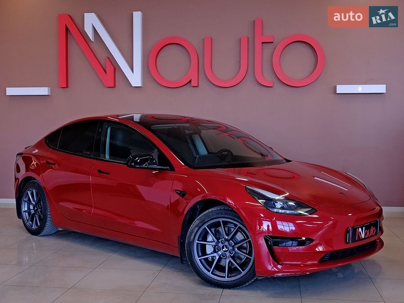 Седан Tesla Model 3 2021 в Одесі