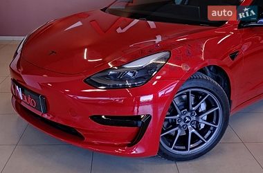 Седан Tesla Model 3 2021 в Одесі