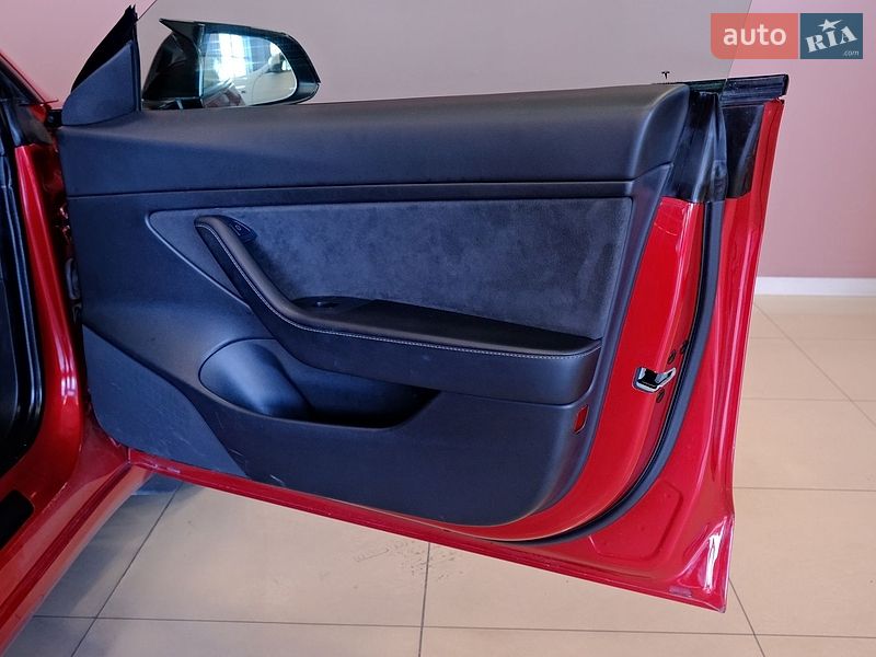 Седан Tesla Model 3 2021 в Одесі