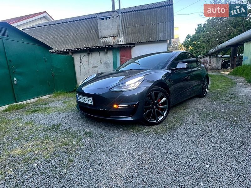 Седан Tesla Model 3 2019 в Одессе