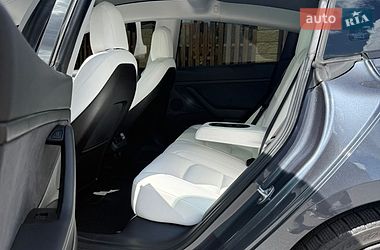 Седан Tesla Model 3 2021 в Днепре