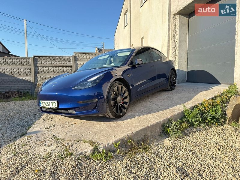 Tesla Model 3 2023