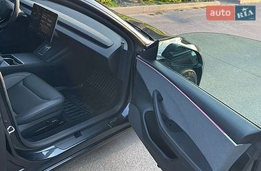Седан Tesla Model 3 2025 в Нововолинську