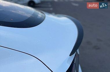Седан Tesla Model 3 2018 в Ровно