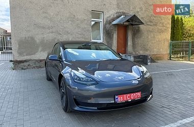 Седан Tesla Model 3 2021 в Луцке