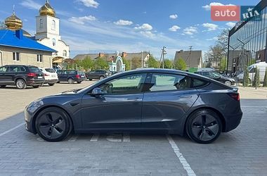 Седан Tesla Model 3 2021 в Луцке