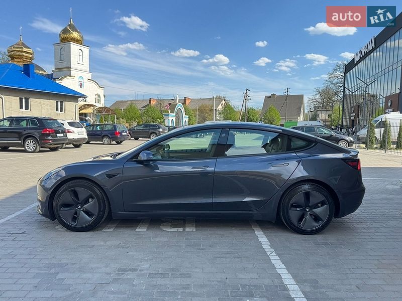Седан Tesla Model 3 2021 в Луцке