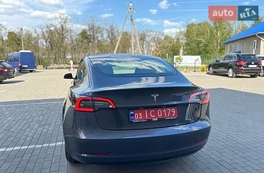Седан Tesla Model 3 2021 в Луцке