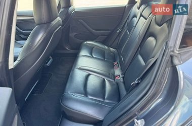 Седан Tesla Model 3 2021 в Луцке