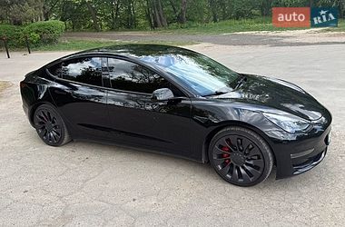 Седан Tesla Model 3 2021 в Львове