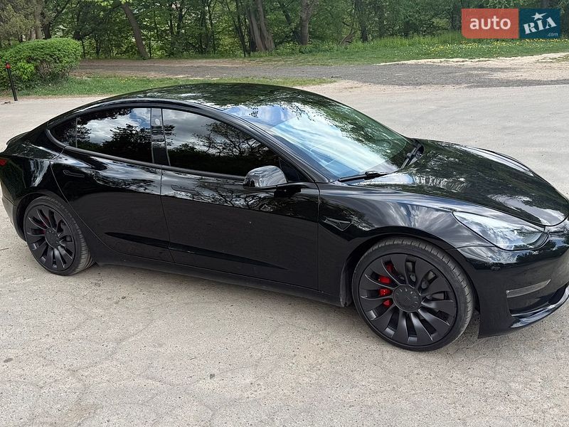 Tesla Model 3 2021