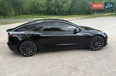 Седан Tesla Model 3 2021 в Львове