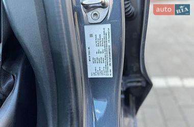 Седан Tesla Model 3 2021 в Луцке