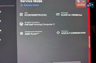 Седан Tesla Model 3 2023 в Львові