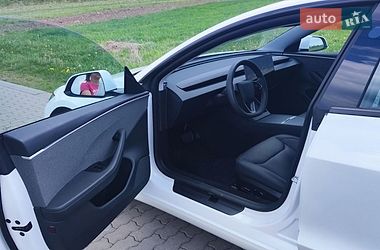 Седан Tesla Model 3 2024 в Стрые