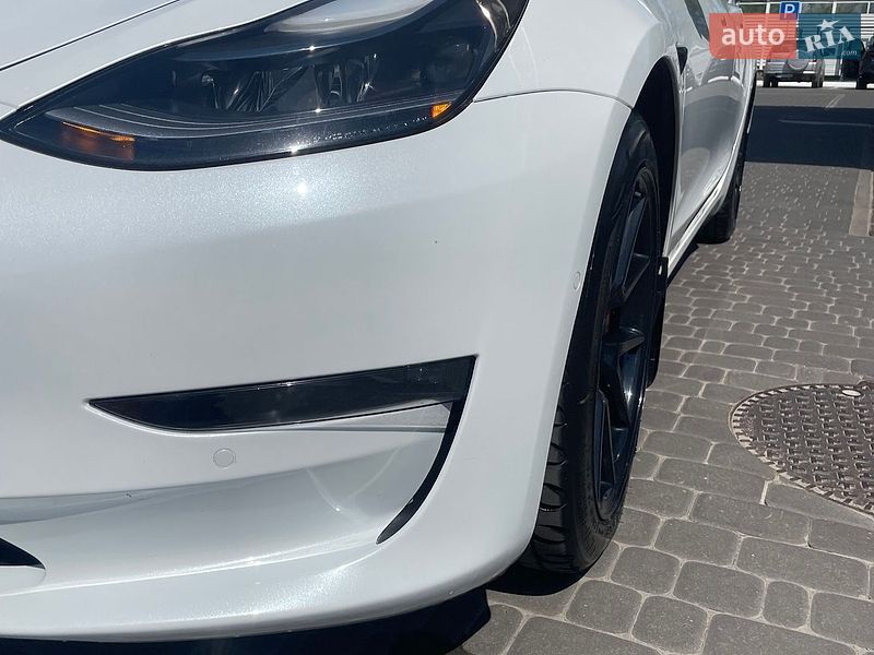 Седан Tesla Model 3 2021 в Харькове