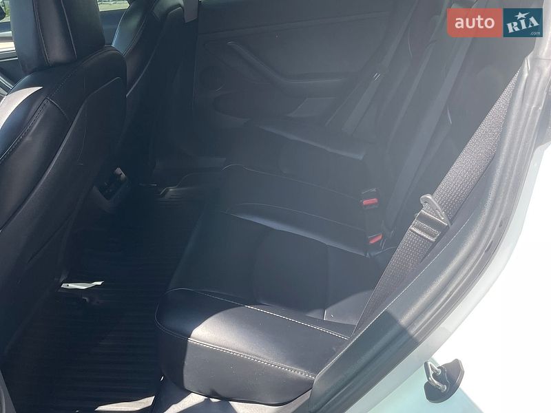 Седан Tesla Model 3 2021 в Харькове