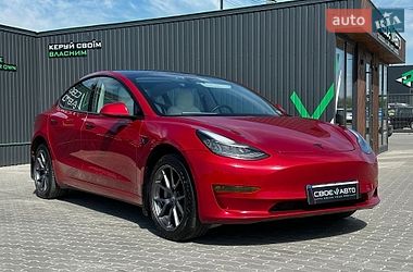 Седан Tesla Model 3 2020 в Львові