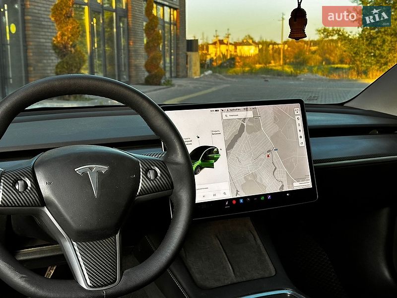 Седан Tesla Model 3 2021 в Вінниці