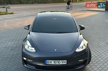 Седан Tesla Model 3 2021 в Вінниці