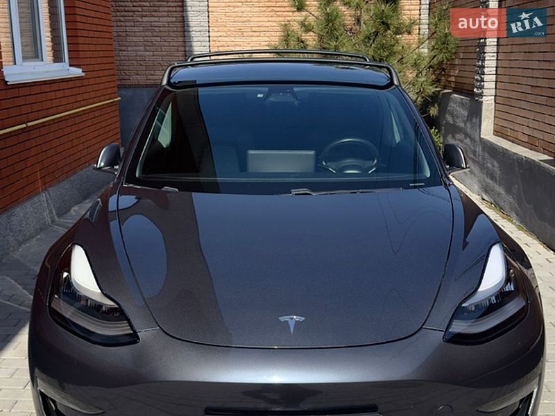 Седан Tesla Model 3 2019 в Вінниці