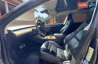 Седан Tesla Model 3 2019 в Вінниці