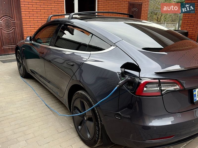 Седан Tesla Model 3 2019 в Вінниці