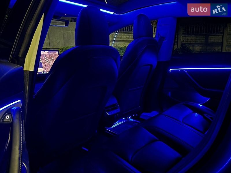 Седан Tesla Model 3 2019 в Вінниці