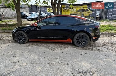 Седан Tesla Model 3 2018 в Харькове